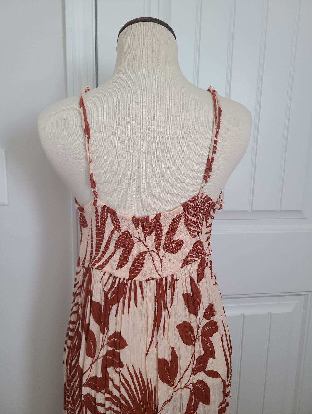 Tropical Print Maxi Dress Women's Size M Resort Summer Vacation Long Hawaii Luau - Picture 7 of 10